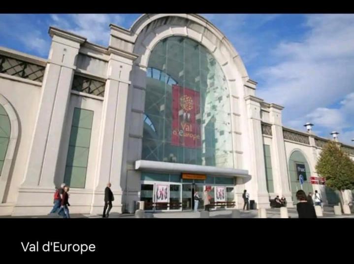 Appartement Disneyland Paris Val D'Europe La Vallee Village Parking 500M Gare Val D'Europe Montevrain Exterior photo