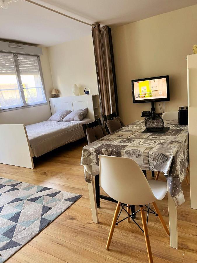 Appartement Disneyland Paris Val D'Europe La Vallee Village Parking 500M Gare Val D'Europe Montevrain Exterior photo